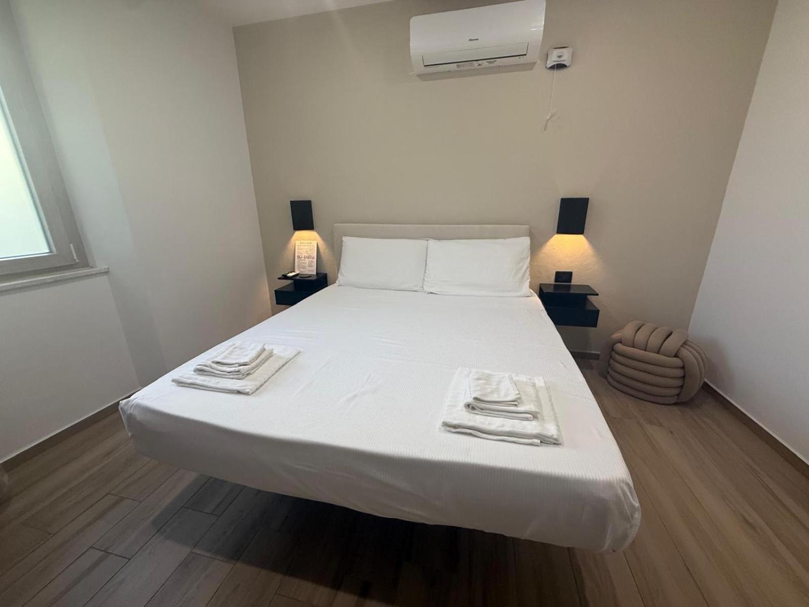 Su Entu Guest House 卡拉古诺内 外观 照片